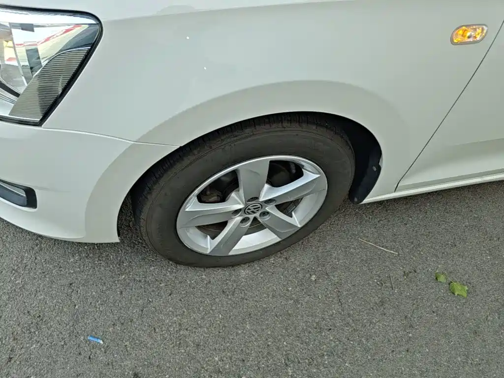 Volkswagen Santana — миниатюра 23