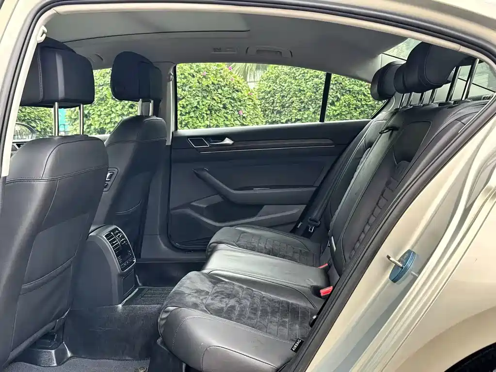 Volkswagen Magotan 2018 330TSI DSG Luxury