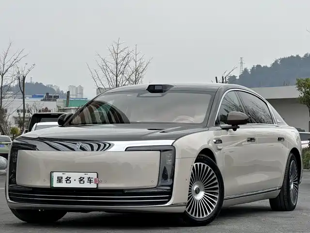 AITO ZUNJIE S800 2025