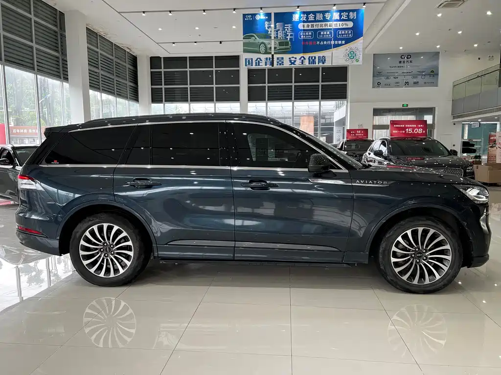 Lincoln Aviator 2022 3.0T V6