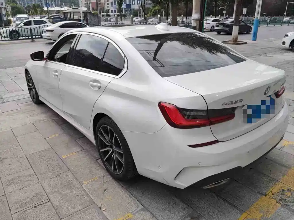 BMW 3 Series — миниатюра 3