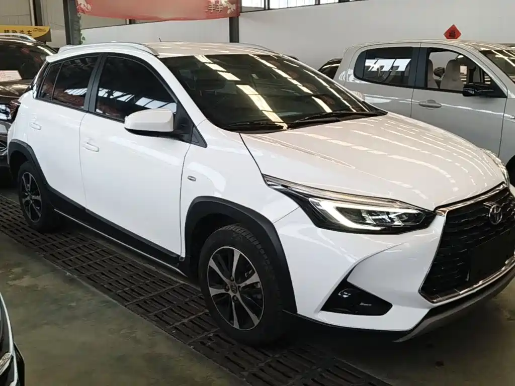 Toyota Yaris L — миниатюра 4