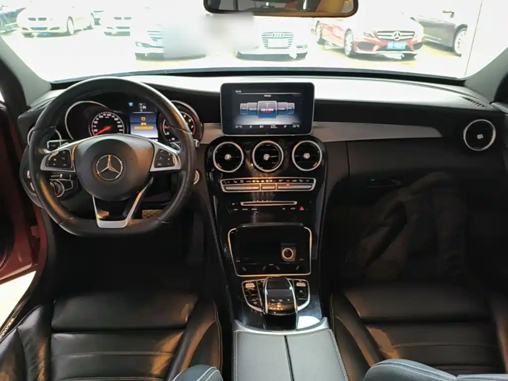 Mercedes-Benz C-Class — миниатюра 10