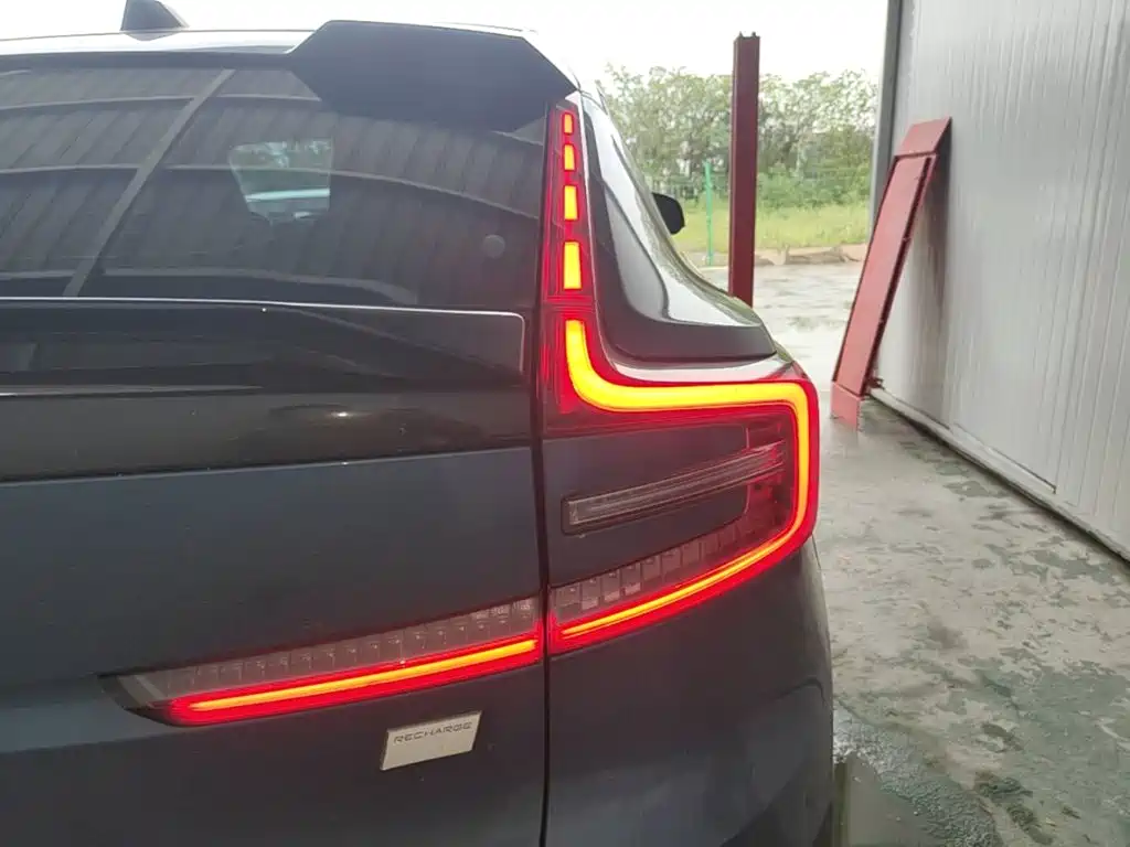 Volvo C40 — миниатюра 8
