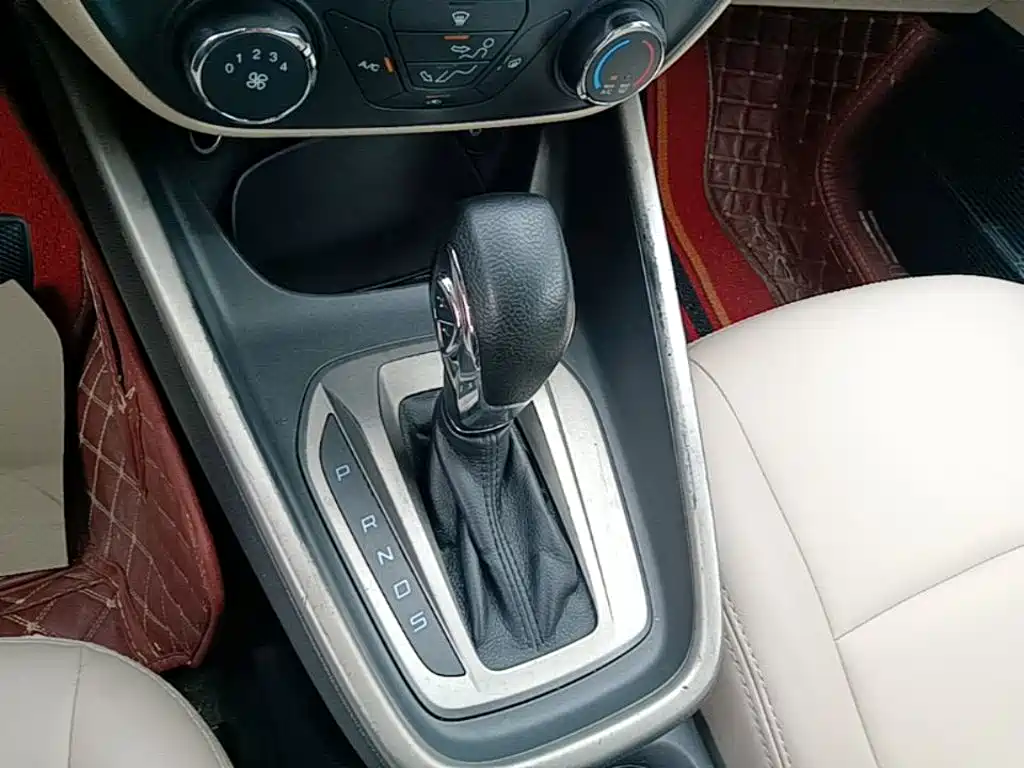 Ford Escort — миниатюра 14