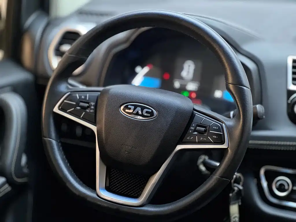 JAC JAC iEV6E — миниатюра 7