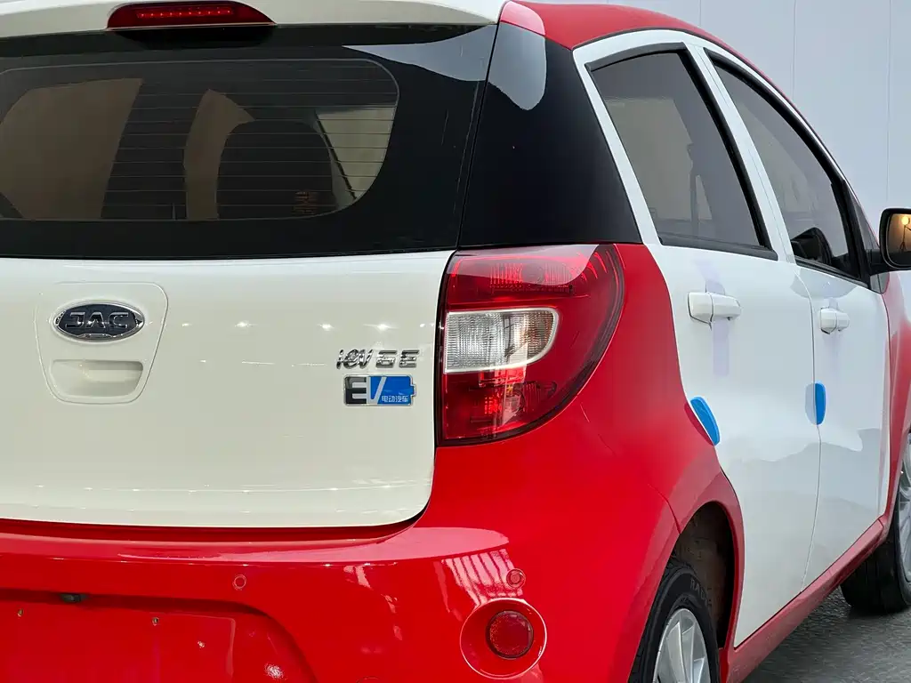 JAC JAC iEV6E — миниатюра 21