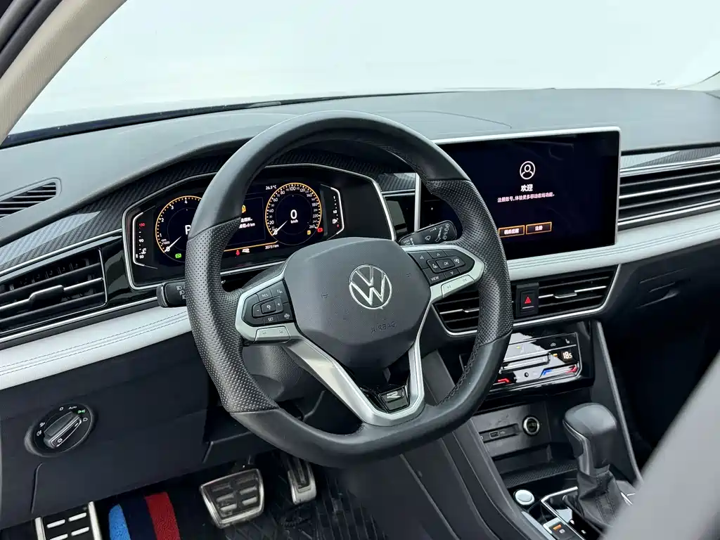 Volkswagen Tiguan L — миниатюра 4