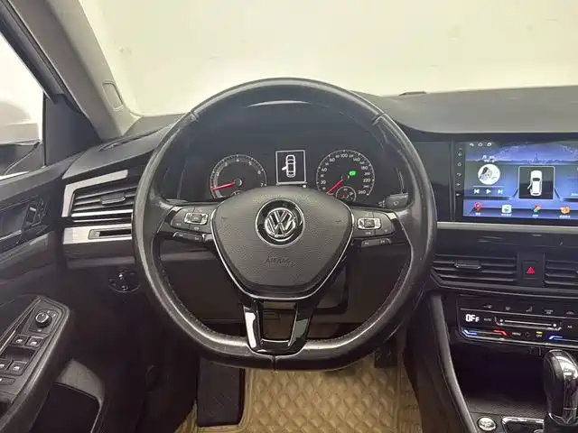 Volkswagen Bora — миниатюра 12