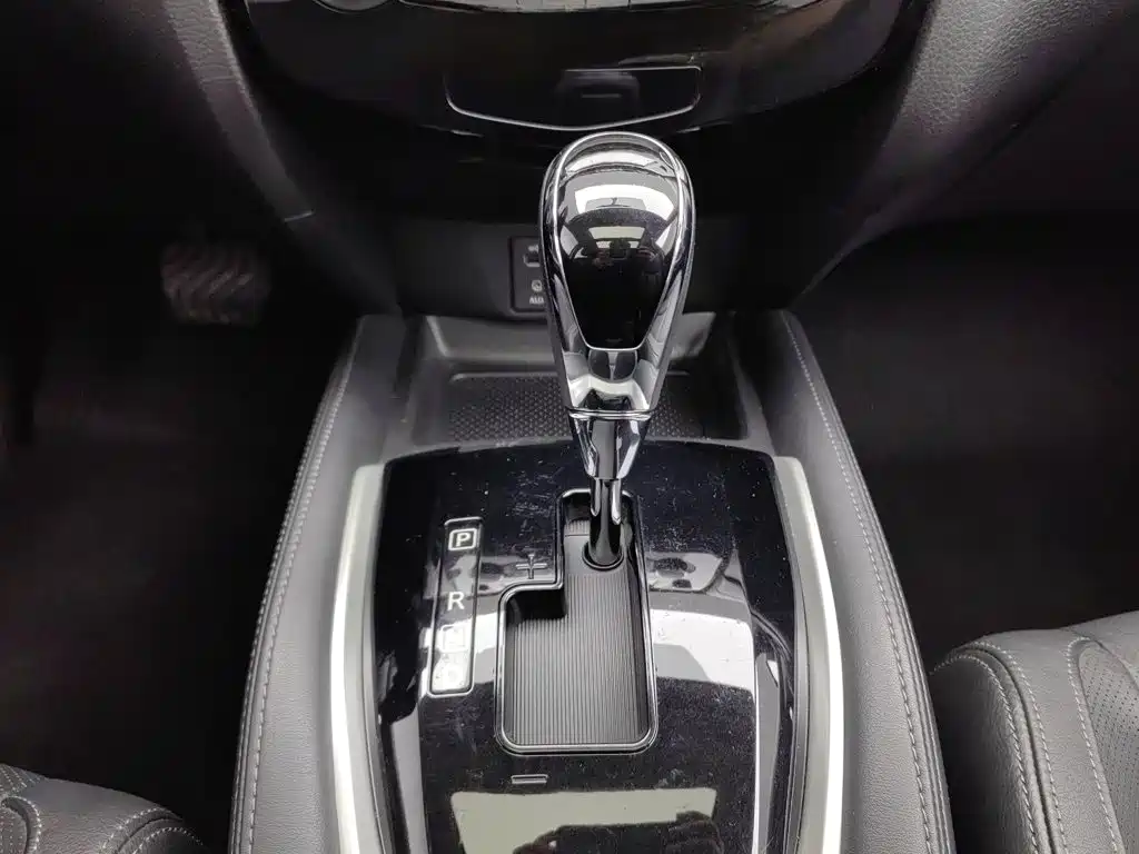 Nissan X-Trail — миниатюра 13
