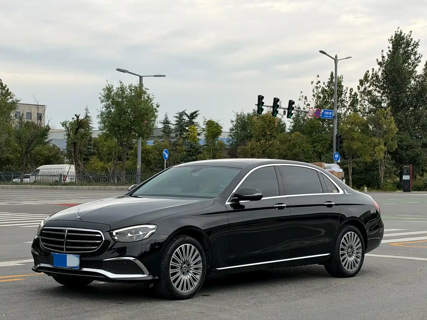 奔驰E级 2021款 E 300 L 时尚型 2021