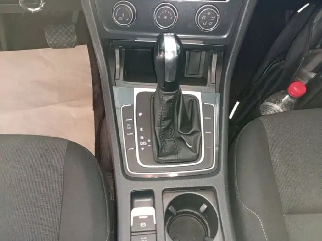 Volkswagen Golf — миниатюра 14