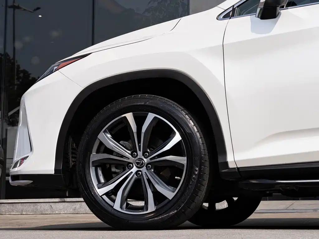 Lexus RX — миниатюра 8