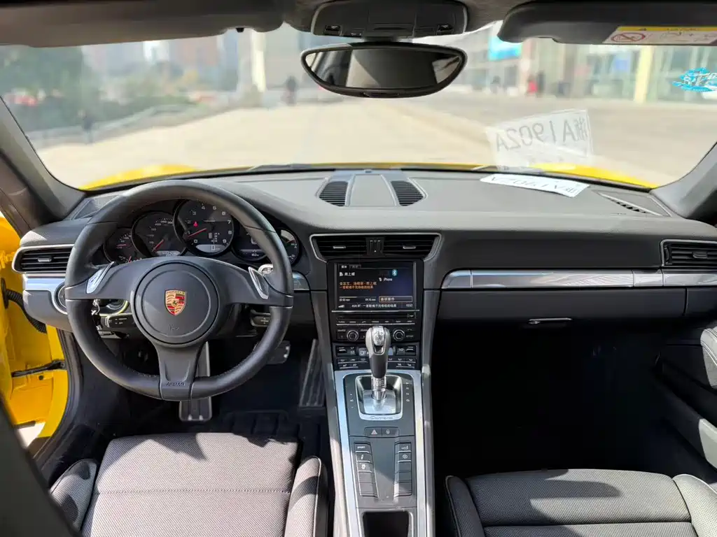 Porsche 911 2015 Carrera 3.4L Style Edition