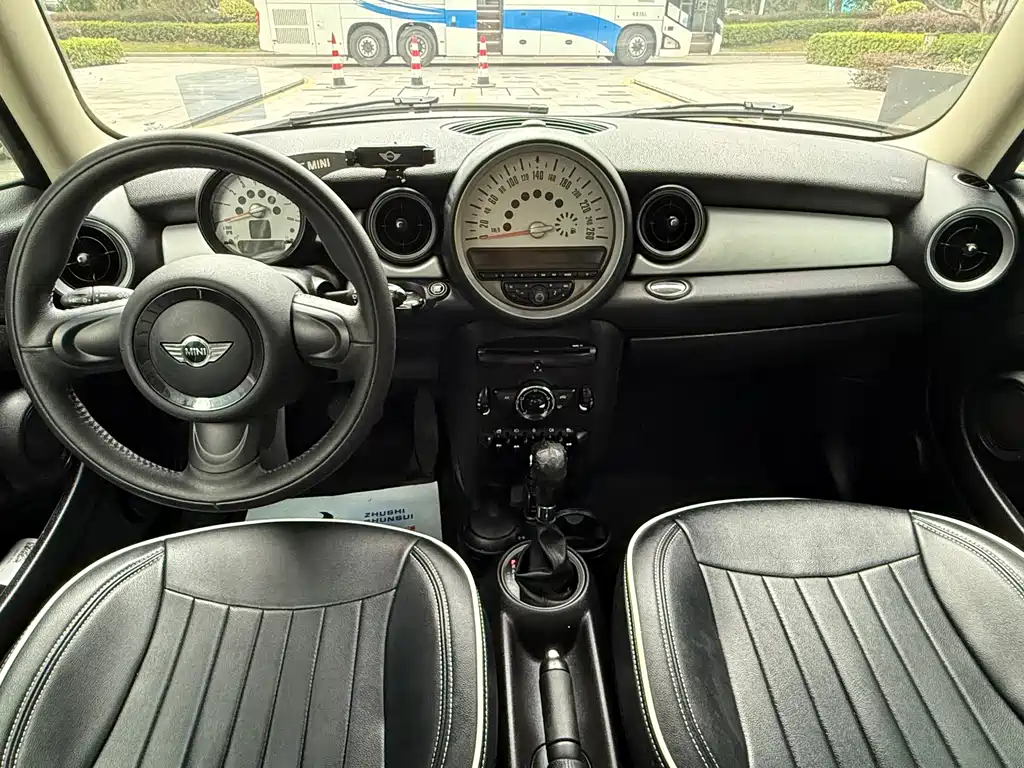 MINI Mini Clubman — миниатюра 9