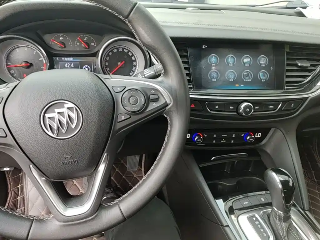 Buick Regal — миниатюра 6