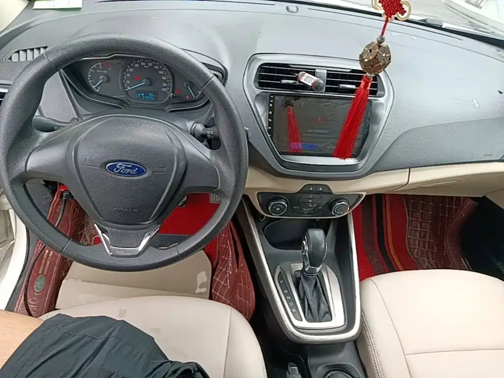 Ford Escort — миниатюра 10