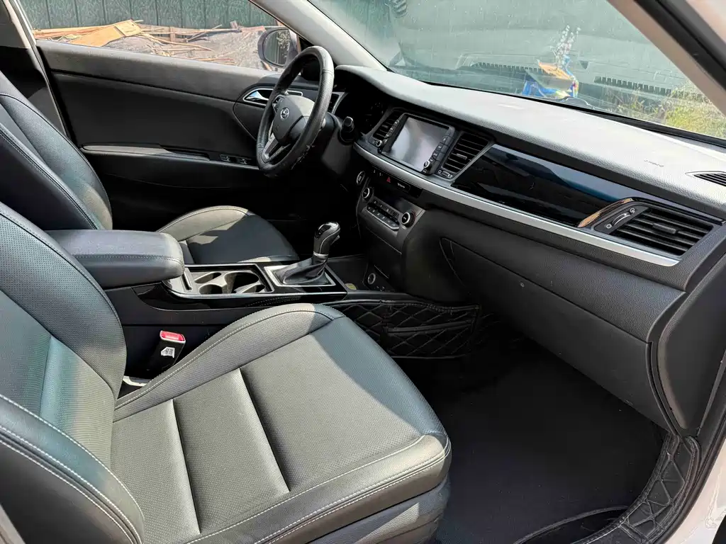 Hyundai Mistra — миниатюра 4