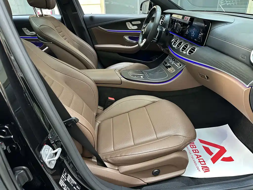 Mercedes-Benz E-Class — миниатюра 11