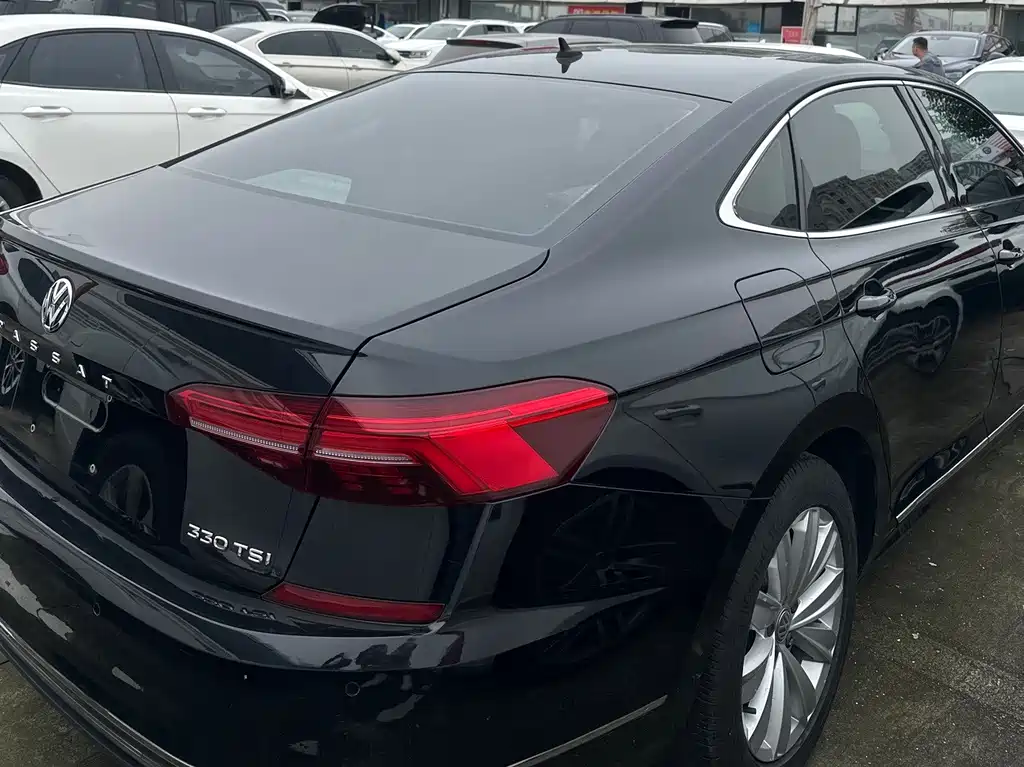 Volkswagen Passat — миниатюра 7