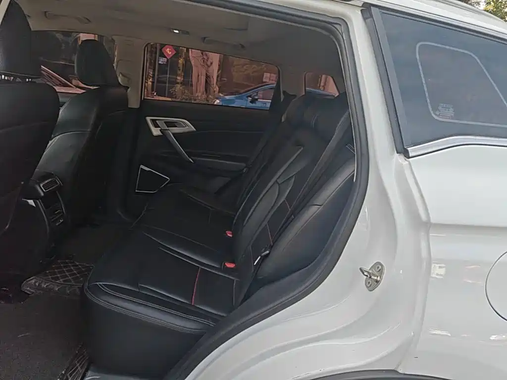 Geely Boyue — миниатюра 17