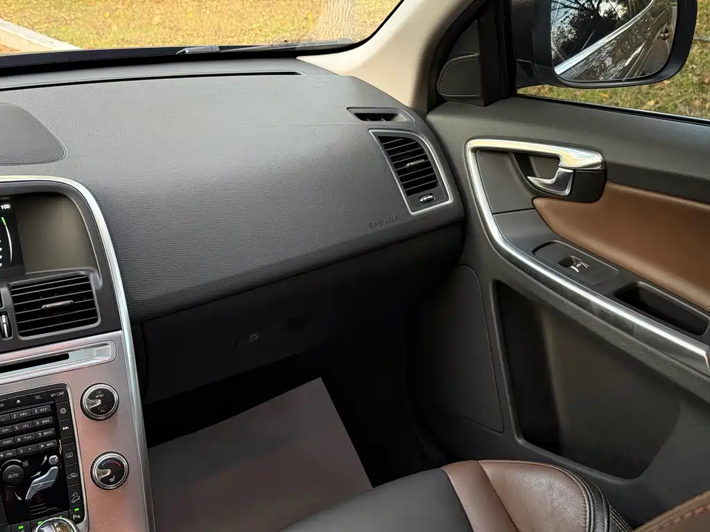 Volvo XC60 — миниатюра 23