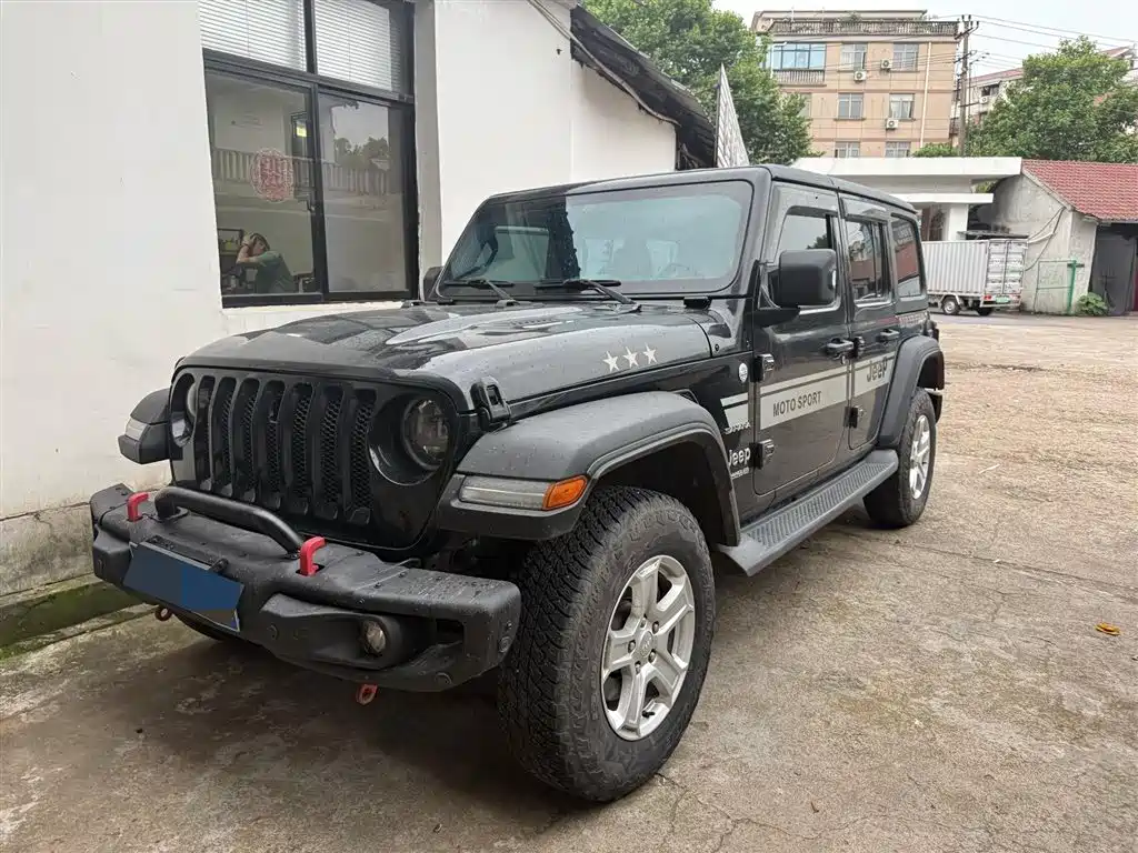 Купить Jeep Wrangler