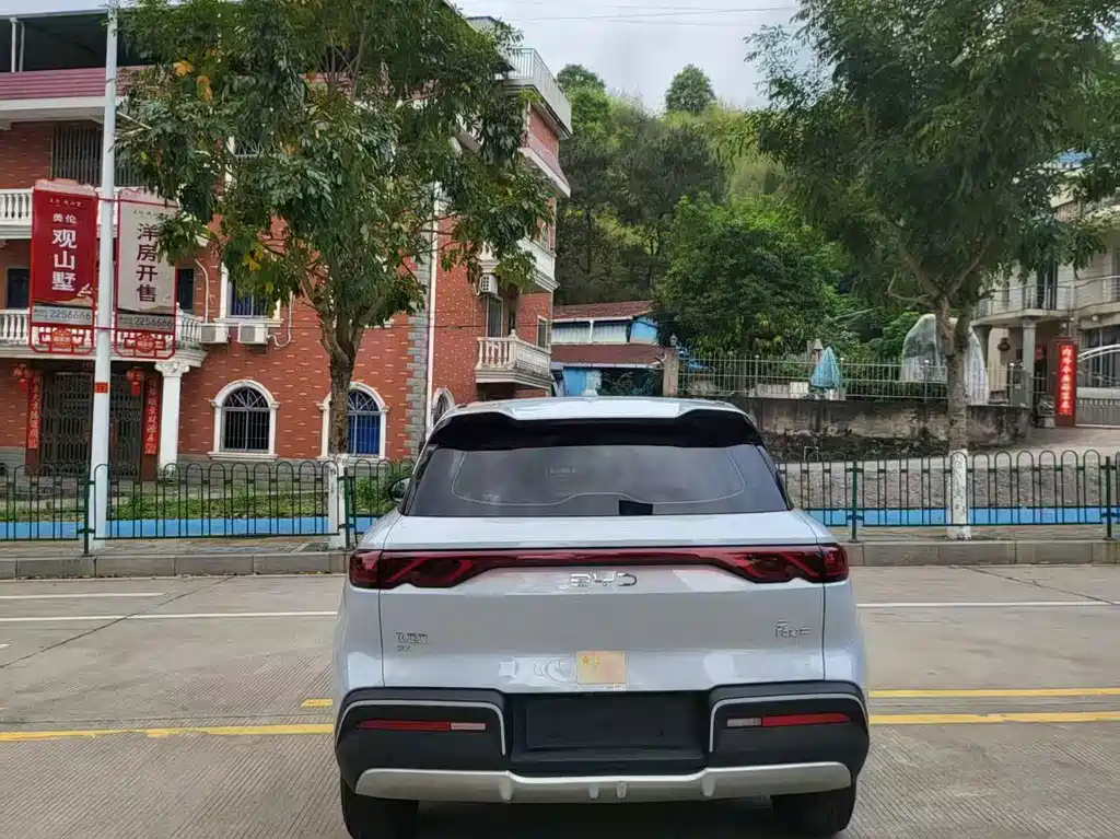 BYD Yuan UP — миниатюра 8