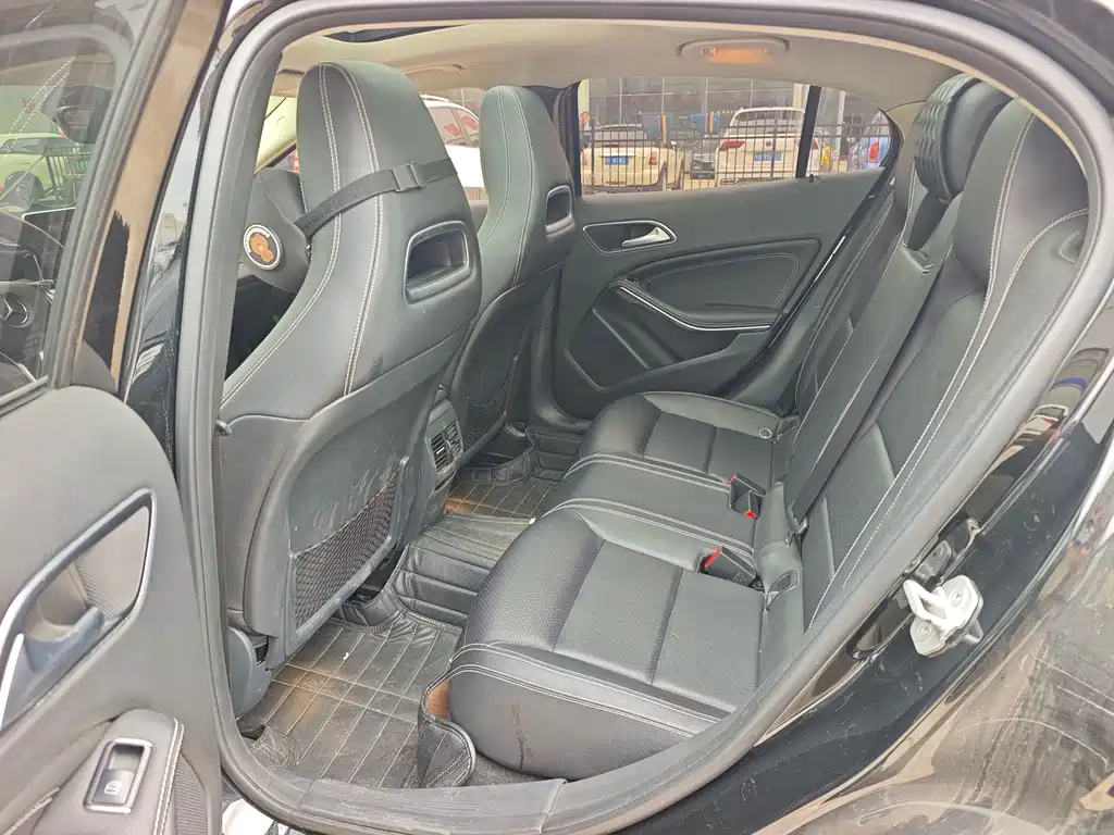Mercedes-Benz GLA — миниатюра 3