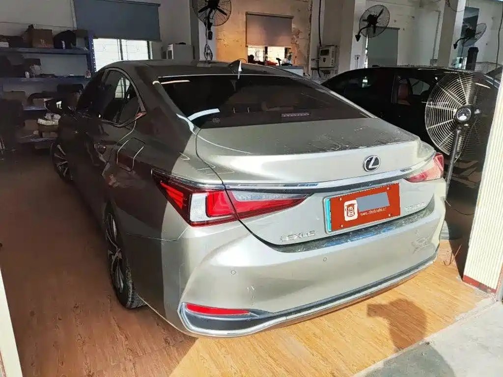 Lexus ES — миниатюра 3