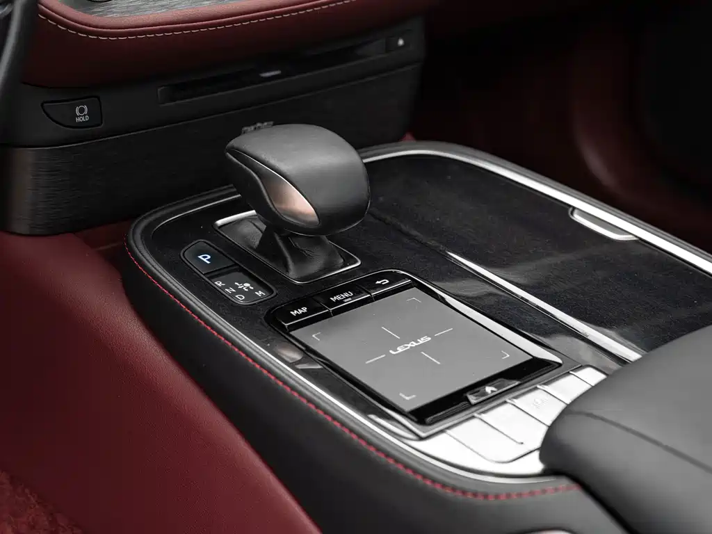 Lexus LS — миниатюра 15