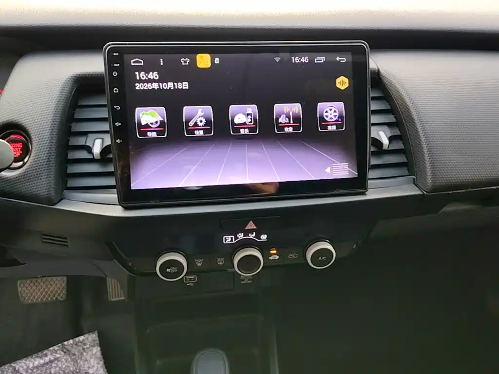 Honda Fit — миниатюра 13