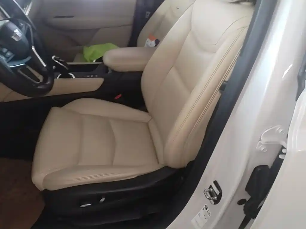 Cadillac XT5 — миниатюра 15