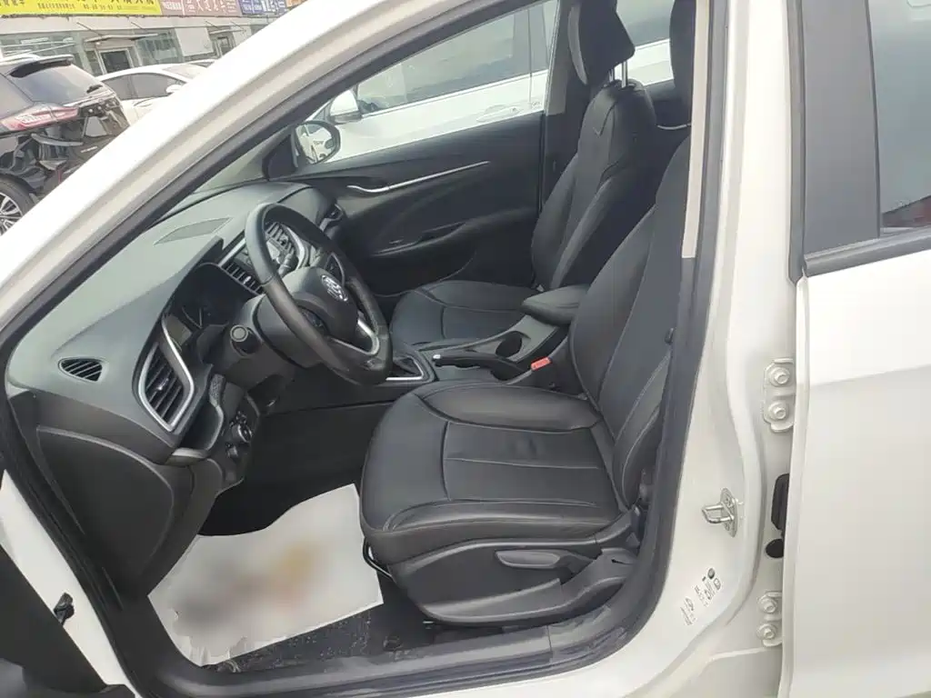 Buick Excelle — миниатюра 15