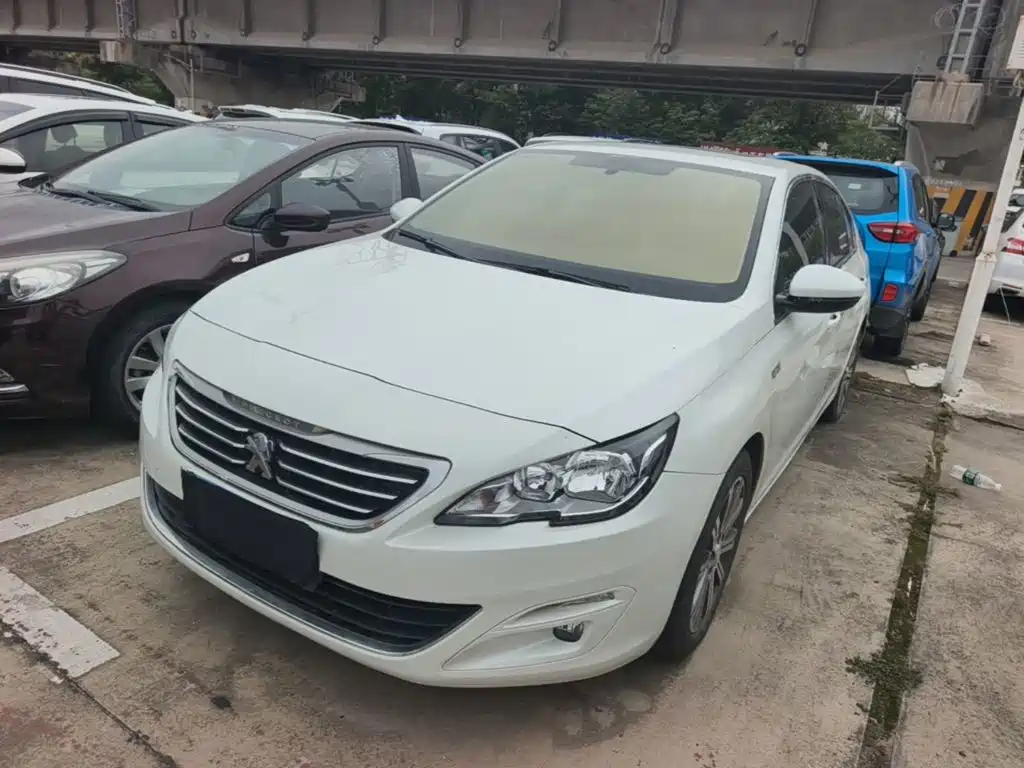 Peugeot 408