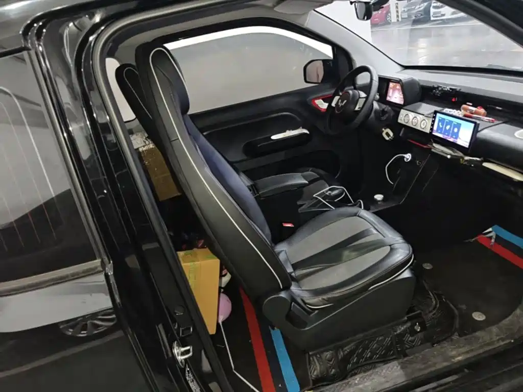 Wuling MINIEV — миниатюра 25