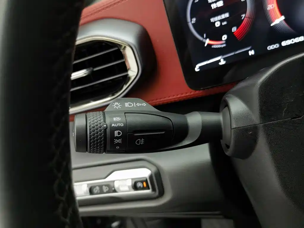 Geely Icon — миниатюра 21