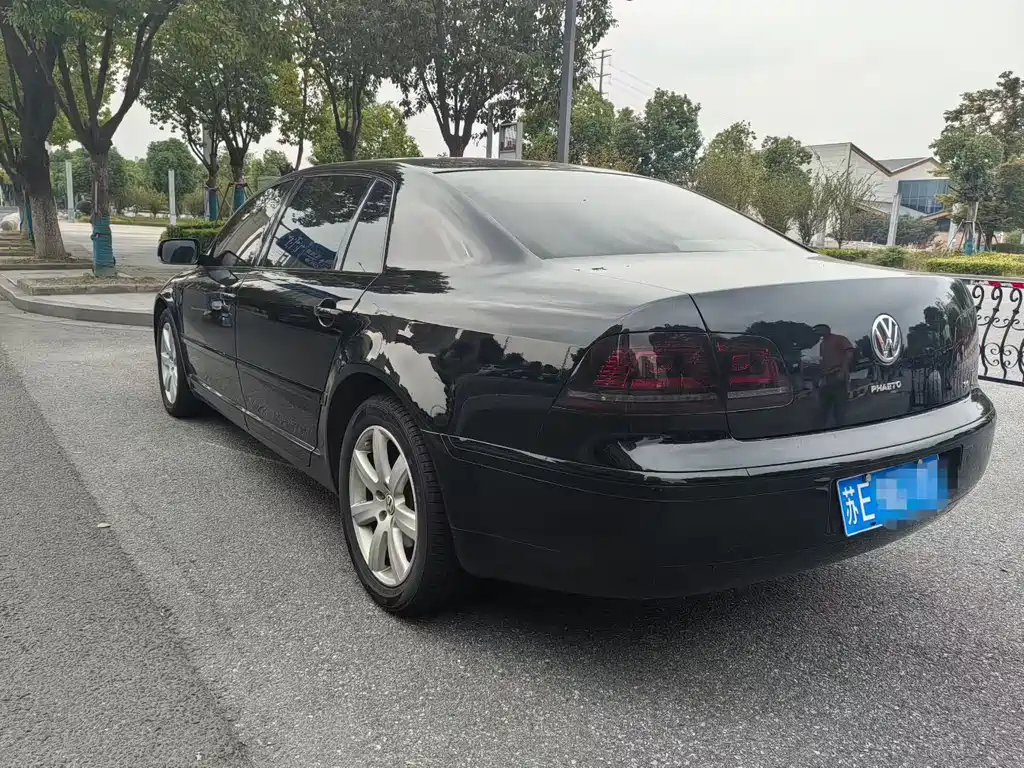Volkswagen Phaeton — миниатюра 7