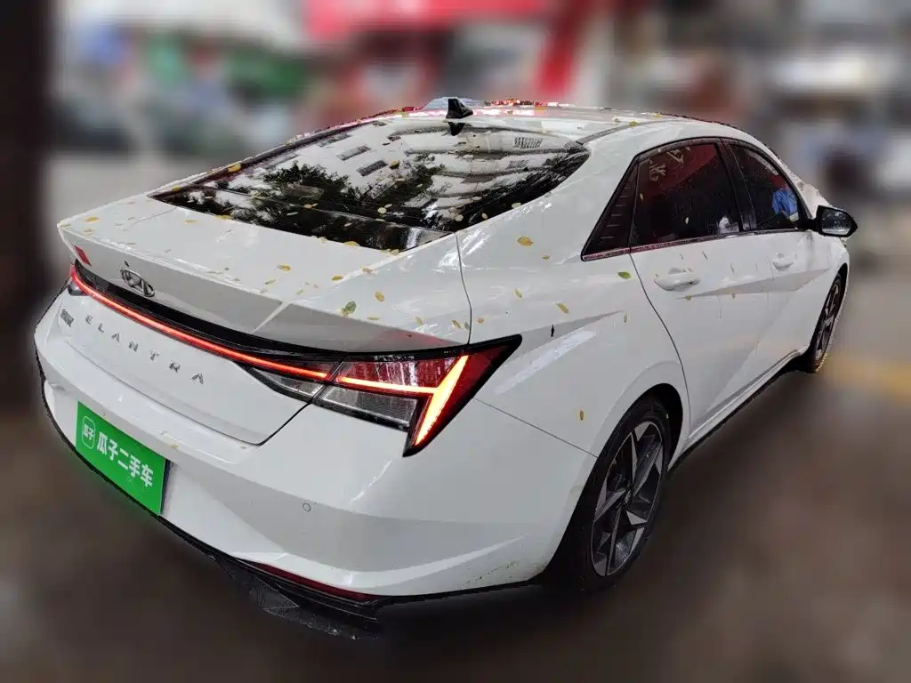 Hyundai Elantra — миниатюра 5