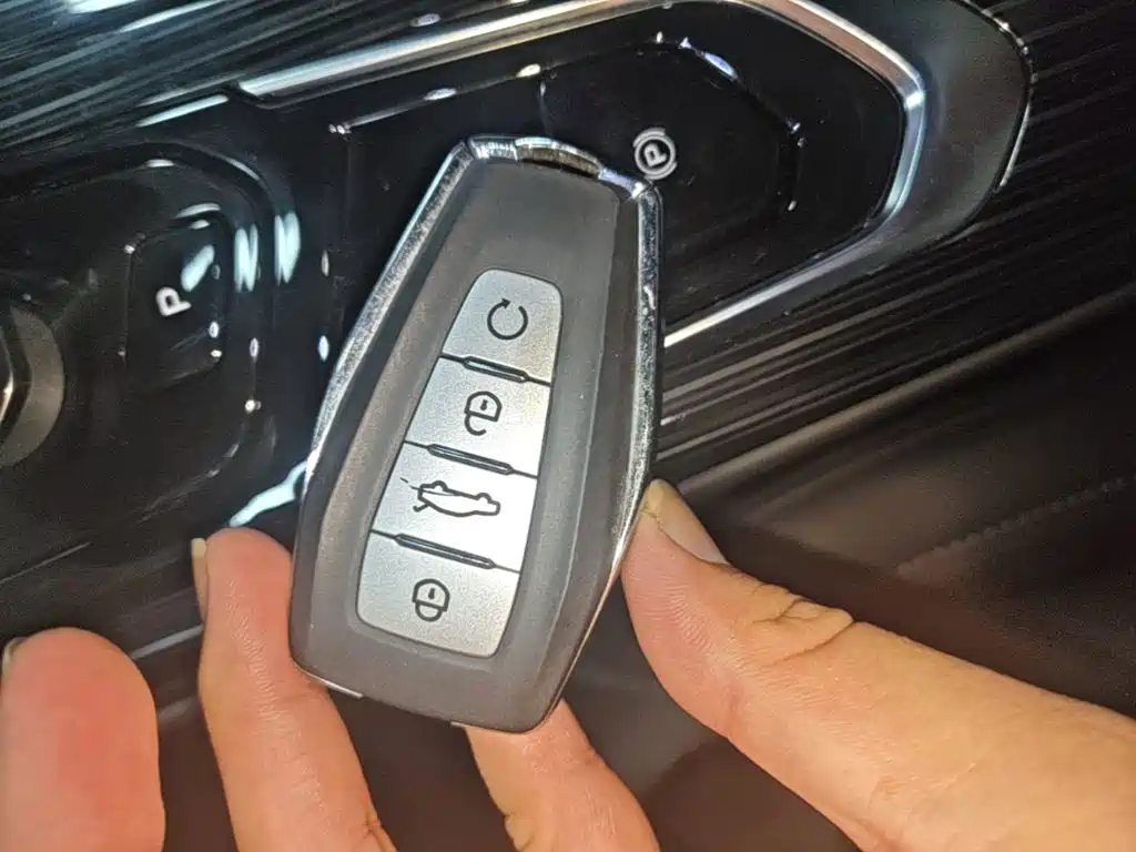 Geely Xingyue L — миниатюра 9