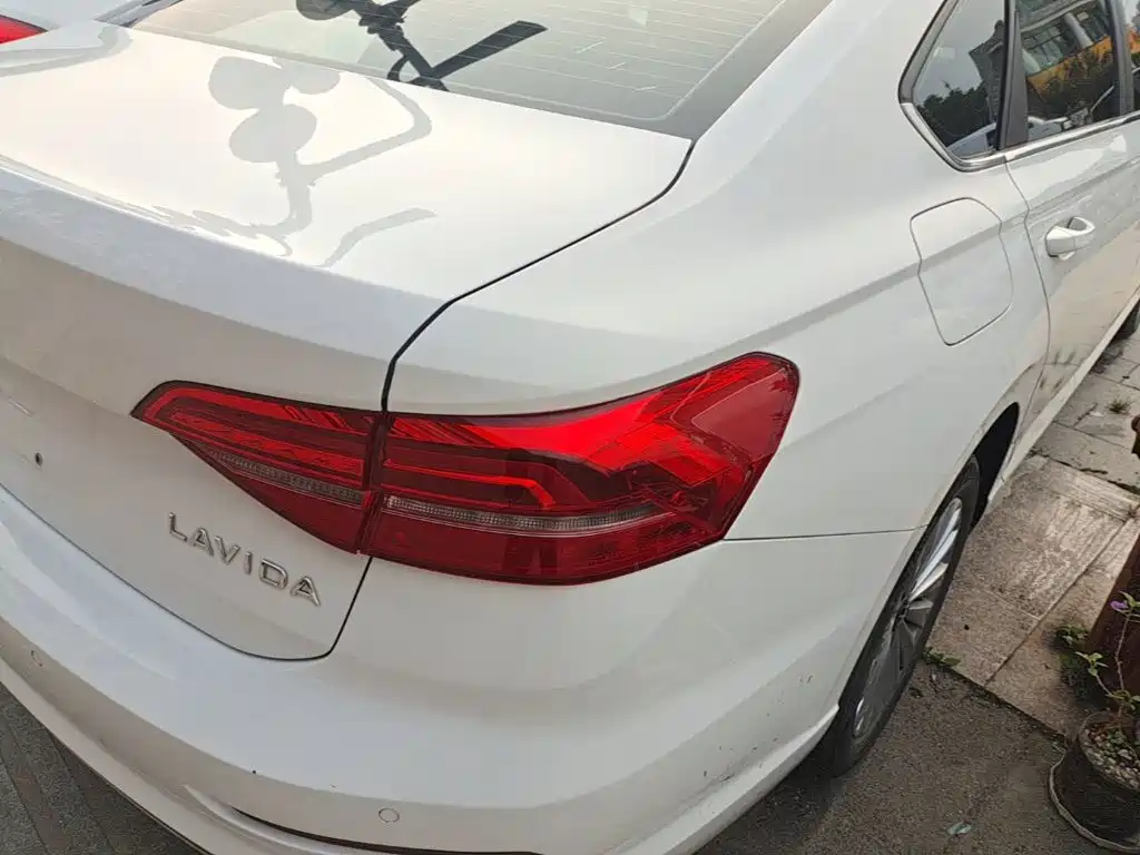 Volkswagen Lavida — миниатюра 8