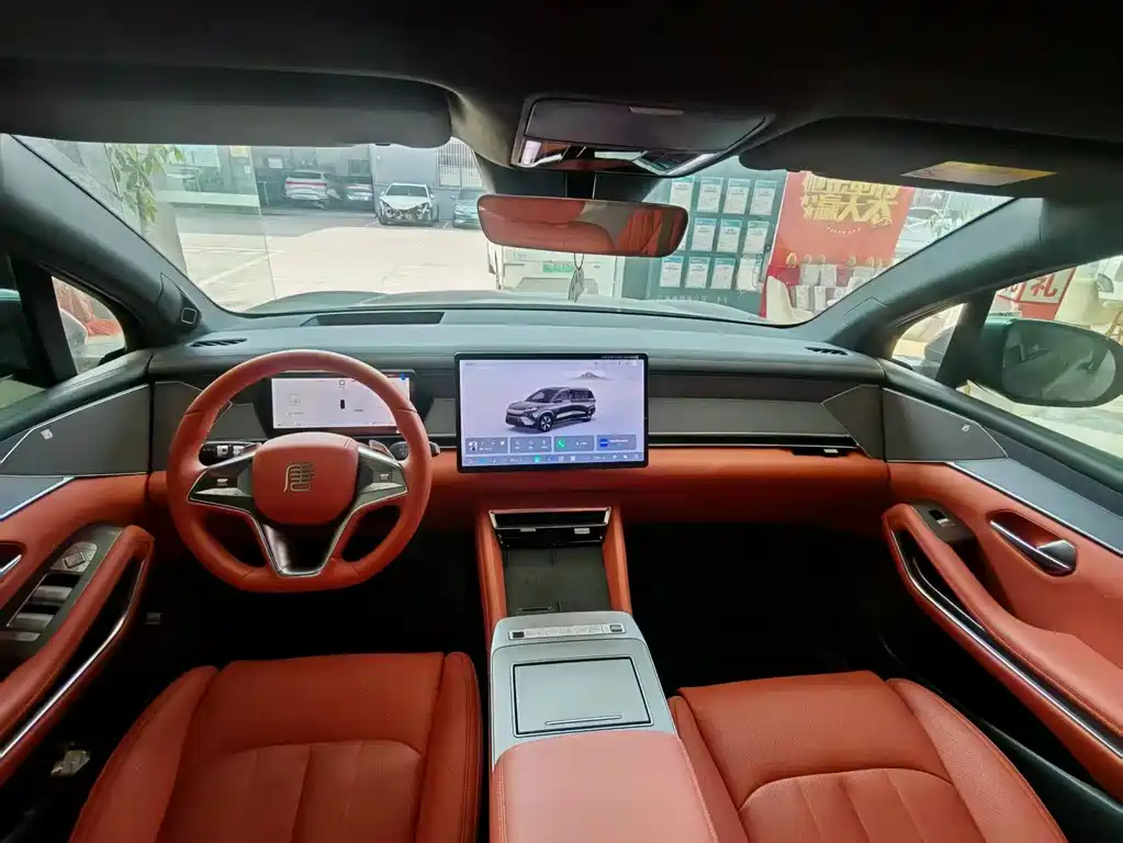 BYD Tang L — миниатюра 11
