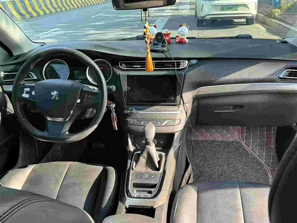 Peugeot 408 — миниатюра 4