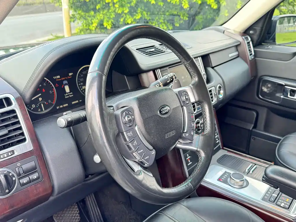 Land Rover Range Rover — миниатюра 14