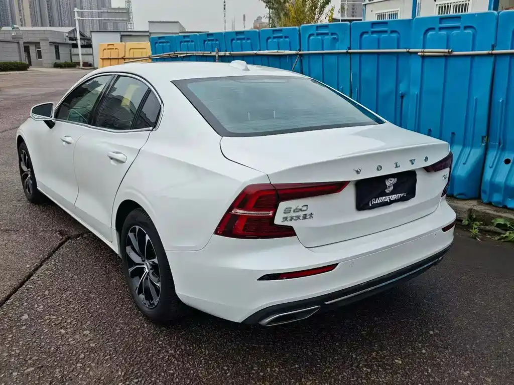 Volvo S60 2021 T4 Luxury