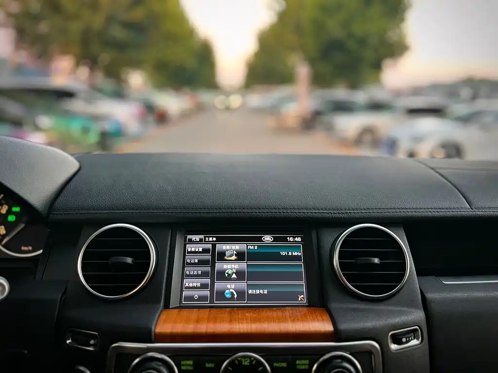 Land Rover Discovery — миниатюра 15