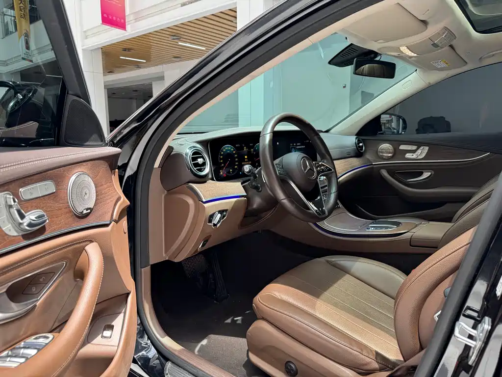 Mercedes-Benz E-Class E 2023 E 300 L Fashion