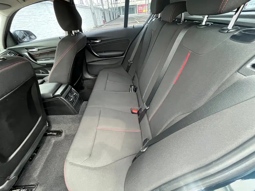 BMW 1 Series (Import) — миниатюра 9