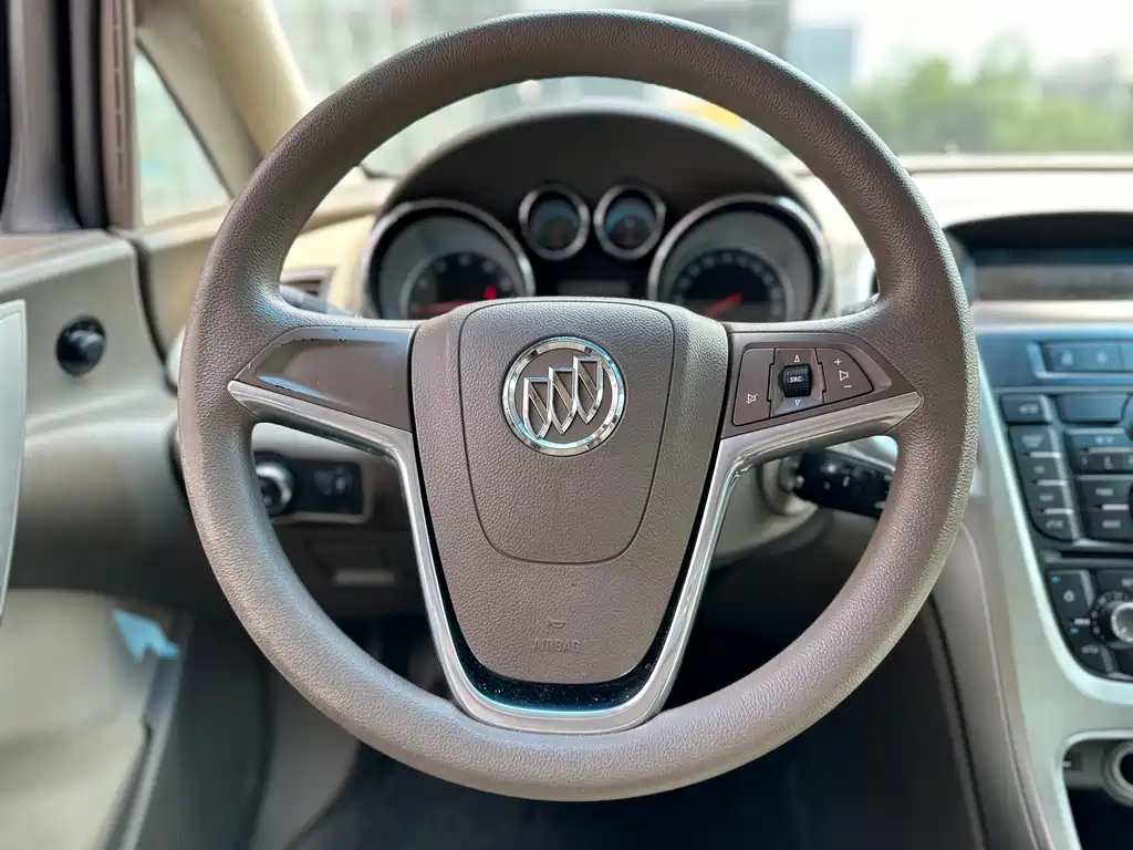 Buick Excelle — миниатюра 16