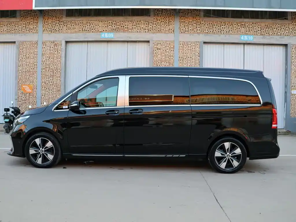 Mercedes-Benz V-Class — миниатюра 19
